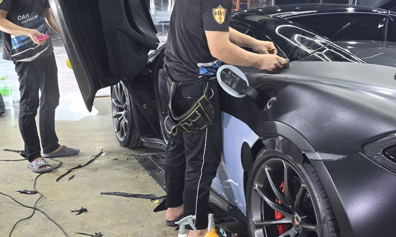 McLaren ขั้นตอนการดูแลผิวรถ